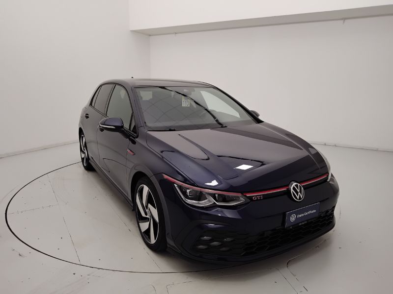 GuidiCar - VOLKSWAGEN Golf VIII 2020 2021 Golf 2.0 tsi GTI 245cv dsg Usato