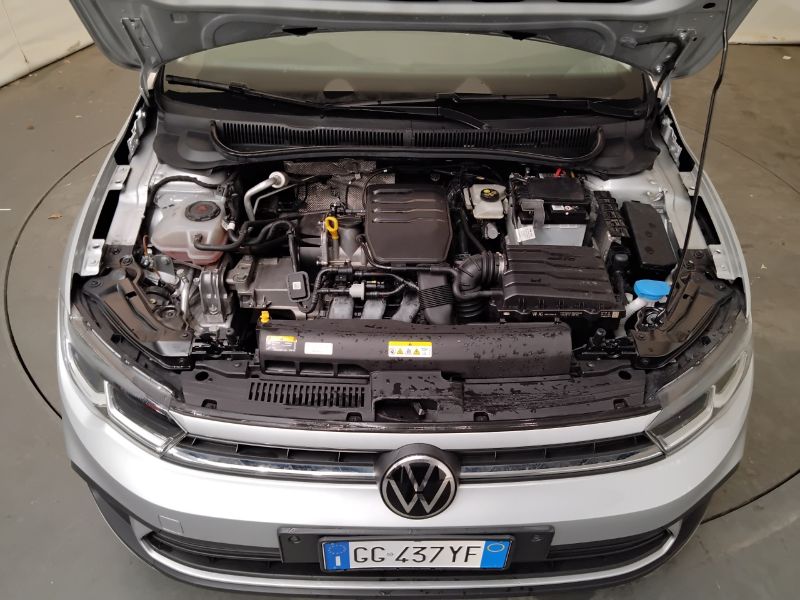 GuidiCar - VOLKSWAGEN Polo VI 2022 2021 Polo 1.0 evo 80cv Usato