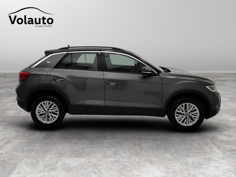 GuidiCar - VOLKSWAGEN T-Roc 2023 T-Roc 1.5 tsi act Life dsg Usato