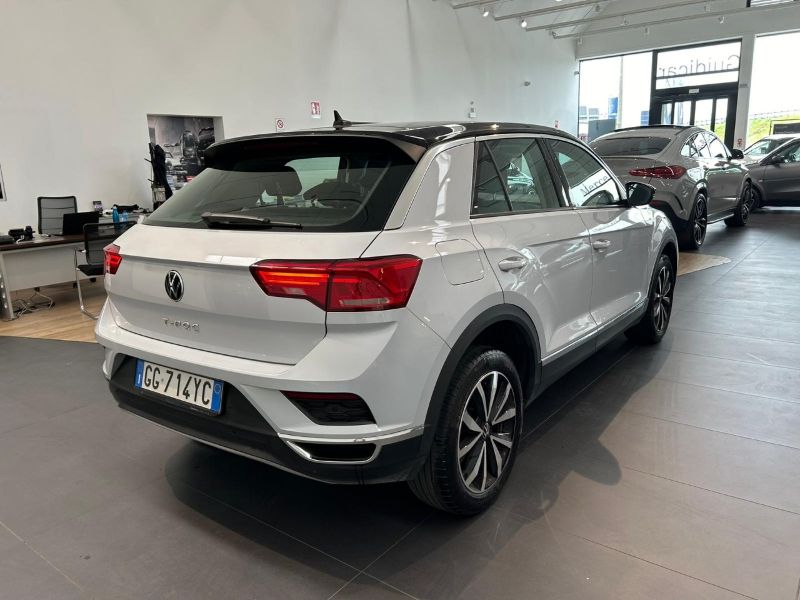 GuidiCar - VOLKSWAGEN T-Roc 2021 T-Roc 1.0 tsi Style 110cv Usato