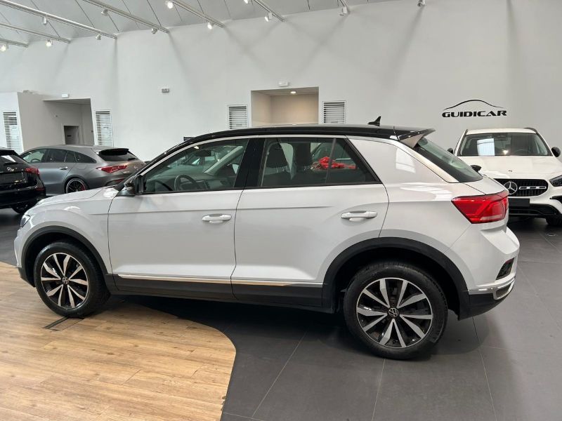 GuidiCar - VOLKSWAGEN T-Roc 2021 T-Roc 1.0 tsi Style 110cv Usato