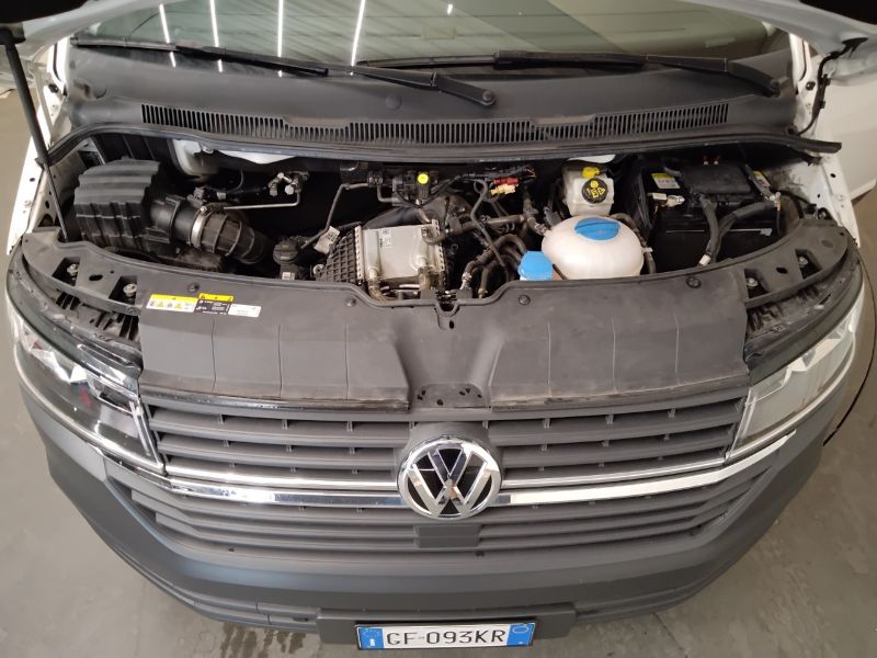 GuidiCar - VOLKSWAGEN T6.1 Transporter 30 2021 T6.1 Transporter 30 2.0 tdi 150cv kombi p.c. Usato