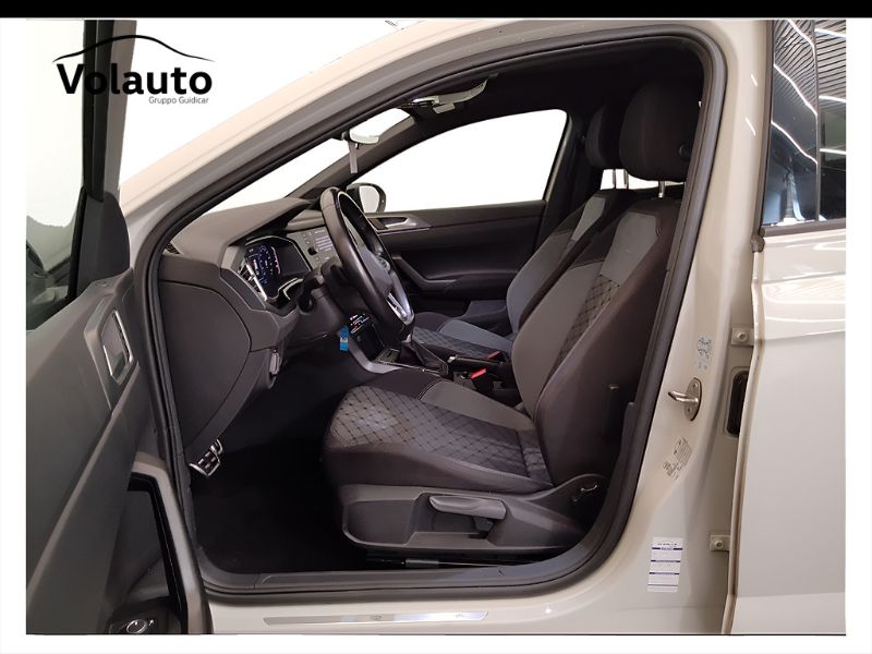 GuidiCar - VOLKSWAGEN Taigo 2022 Taigo 1.0 tsi R-Line 110cv dsg Usato