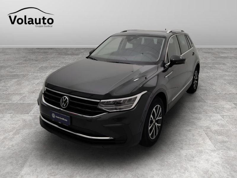 GuidiCar - VOLKSWAGEN Tiguan 2023 Tiguan 1.5 tsi act Life 150cv dsg Usato