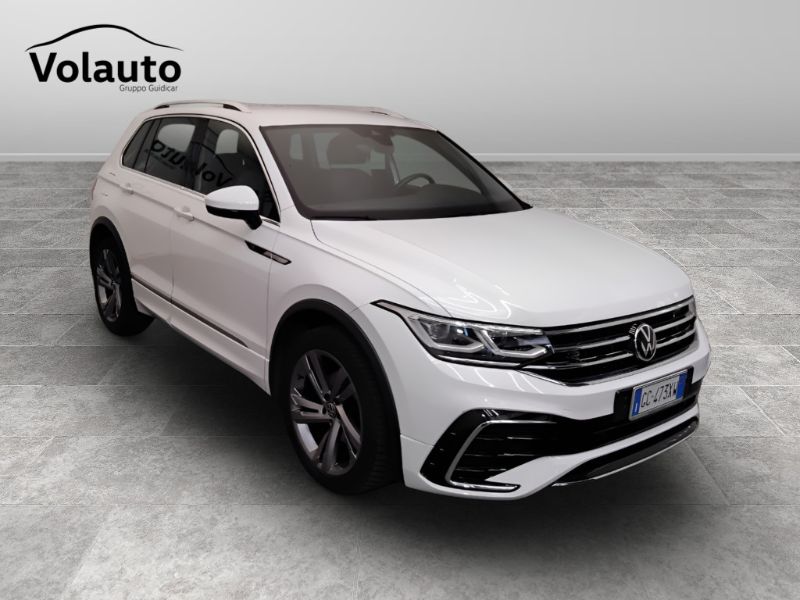 GuidiCar - VOLKSWAGEN Tiguan 2020 Tiguan 1.5 tsi act R-Line 150cv dsg Usato