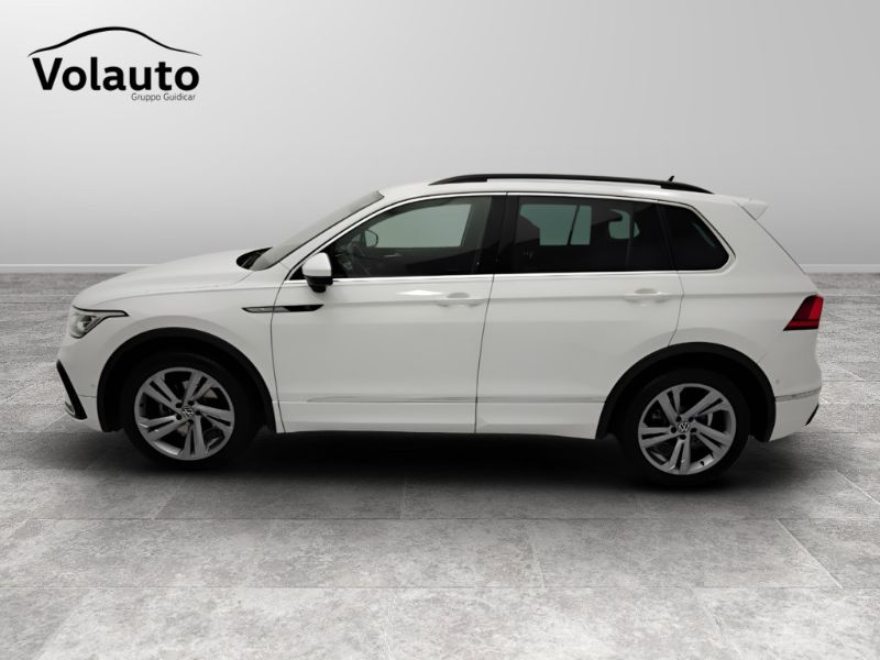 GuidiCar - VOLKSWAGEN Tiguan 2021 Tiguan 1.5 tsi act R-Line 150cv dsg Usato