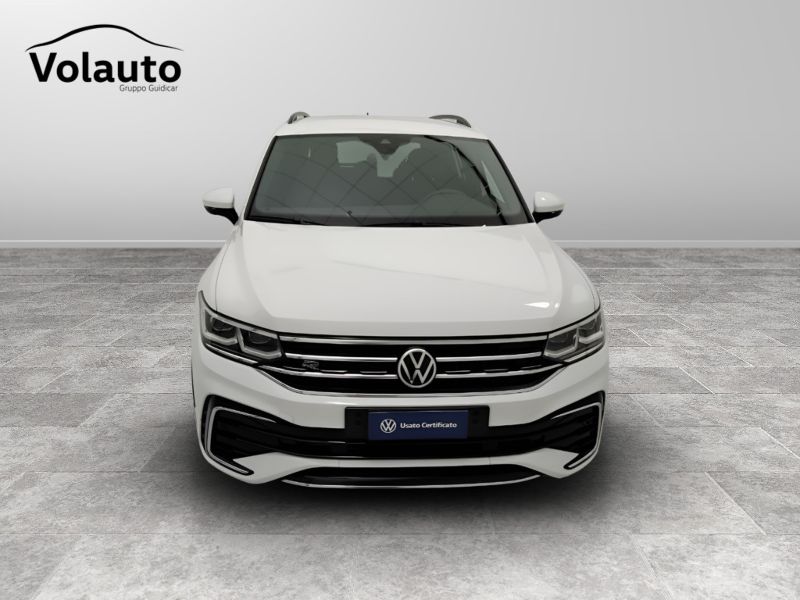 GuidiCar - VOLKSWAGEN Tiguan 2021 Tiguan 1.5 tsi act R-Line 150cv dsg Usato