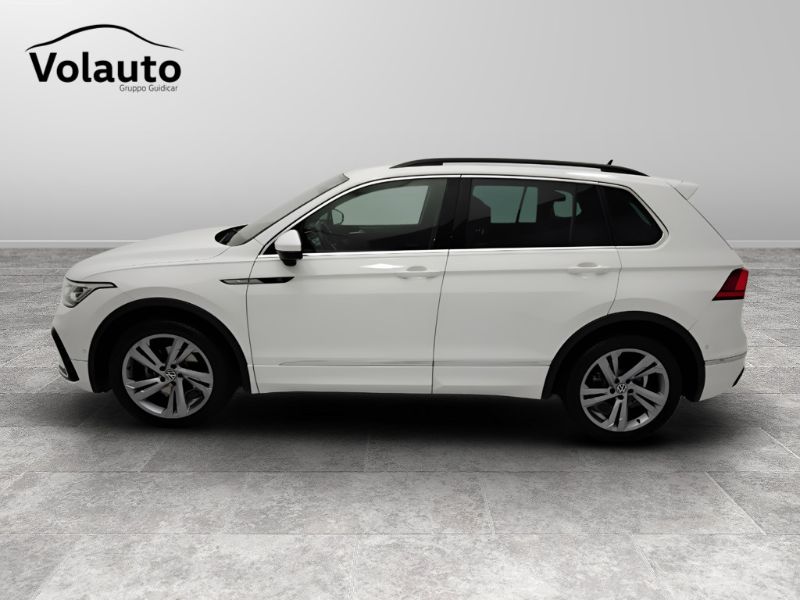 GuidiCar - VOLKSWAGEN Tiguan II 2021 2021 Tiguan 1.5 tsi act R-Line 150cv dsg Usato