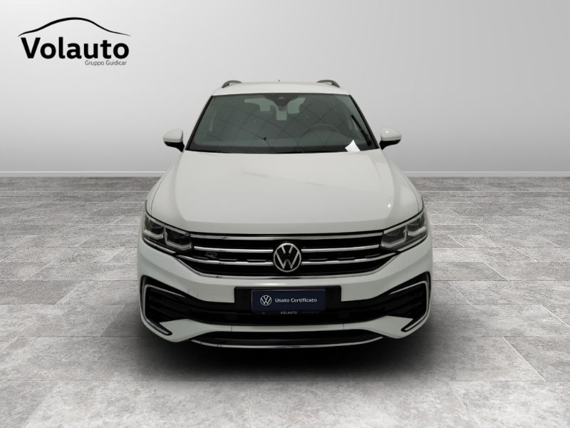 GuidiCar - VOLKSWAGEN Tiguan 2021 Tiguan 1.5 tsi act R-Line 150cv dsg Usato