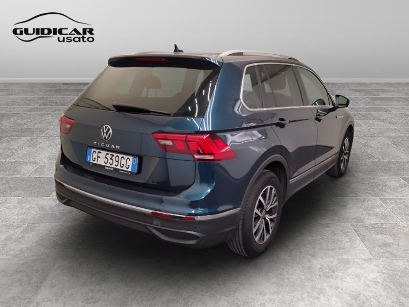 GuidiCar - VOLKSWAGEN Tiguan 2021 Tiguan 2.0 tdi scr Life 150cv dsg Usato