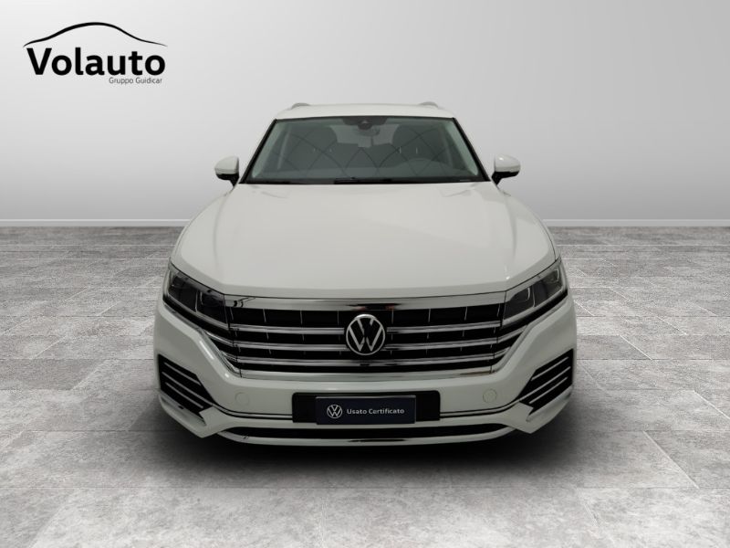 GuidiCar - VOLKSWAGEN Touareg 2021 Touareg 3.0 V6 tdi 231cv tiptronic Usato