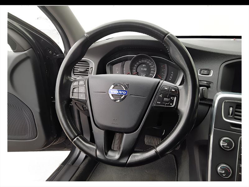 GuidiCar - VOLVO S60 II 2014 2015 S60 2.0 d4 Business 190cv geartronic Usato