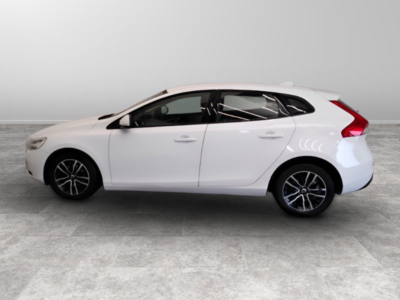 GuidiCar - VOLVO V40 2017 V40 2.0 d2 eco Business my17 Usato