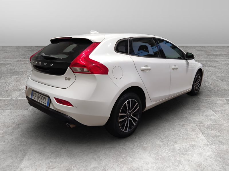 GuidiCar - VOLVO V40 II 2012 2018 V40 2.0 d2 my19 Usato