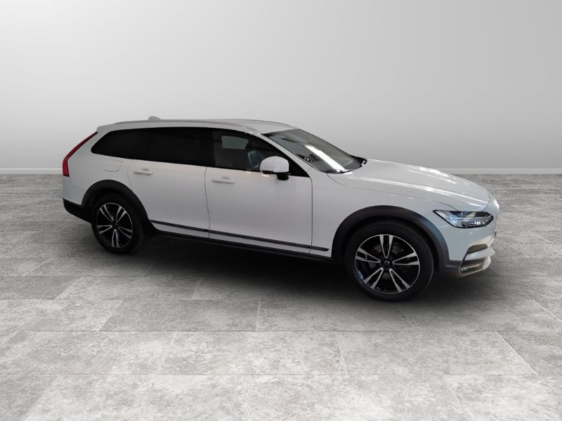 GuidiCar - VOLVO V90 2016 Cross Country 2019 V90 Cross Country 2.0 d4 Pro awd geartronic my19 Usato