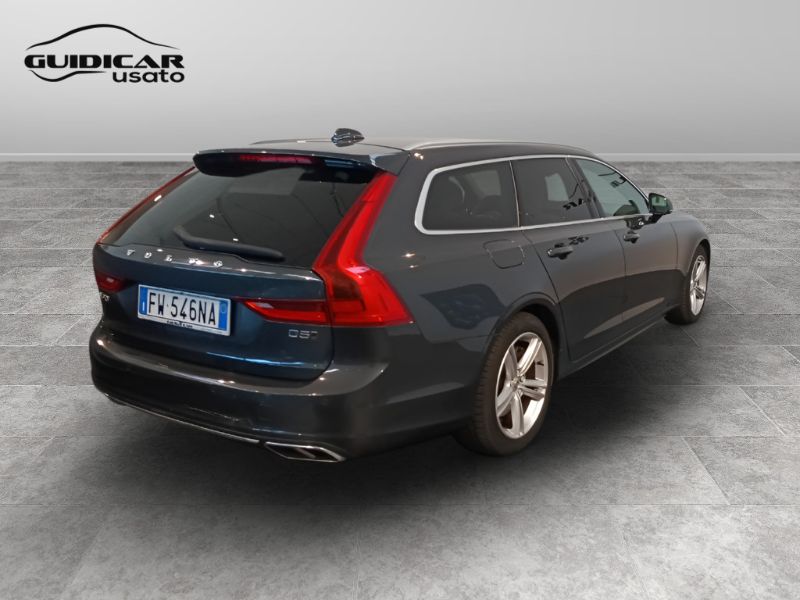 GuidiCar - VOLVO V90 2019 V90 2.0 d5 Momentum awd geartronic my20 Usato