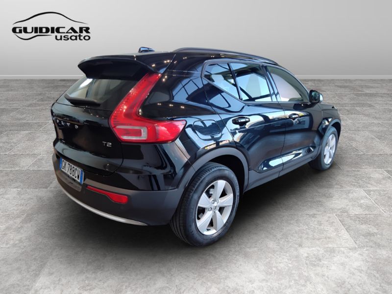 GuidiCar - VOLVO XC40 2022 XC40 1.5 t2 Essential auto Usato