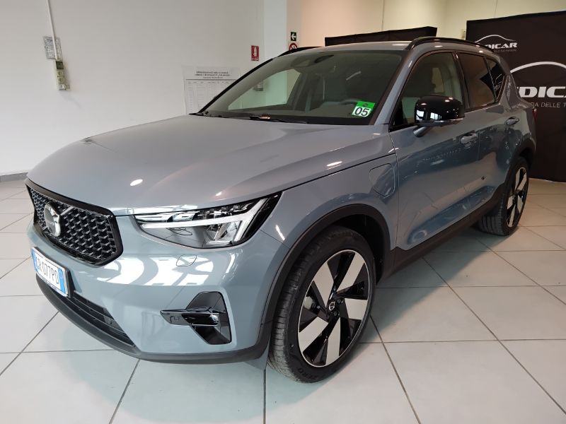 GuidiCar - VOLVO XC40 2023 XC40 1.5 t4 recharge phev Plus Dark auto Aziendale