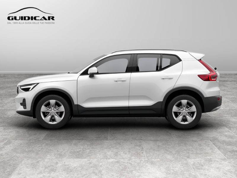 GuidiCar - VOLVO XC40 1 XC40 2.0 b3 Core auto Nuovo