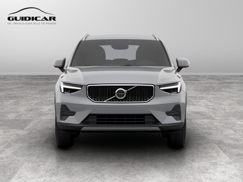 GuidiCar - VOLVO XC40 1 XC40 2.0 b3 Core auto Nuovo