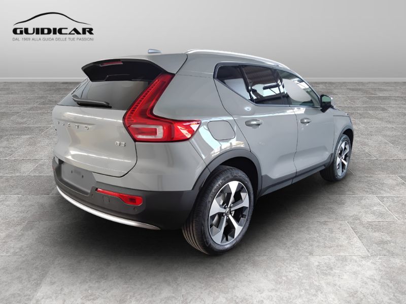 GuidiCar - VOLVO XC40 1 XC40 2.0 b3 Core auto Nuovo