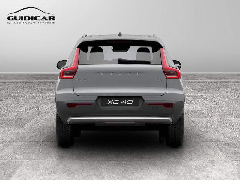 GuidiCar - VOLVO XC40 1 XC40 2.0 b3 Core auto Nuovo