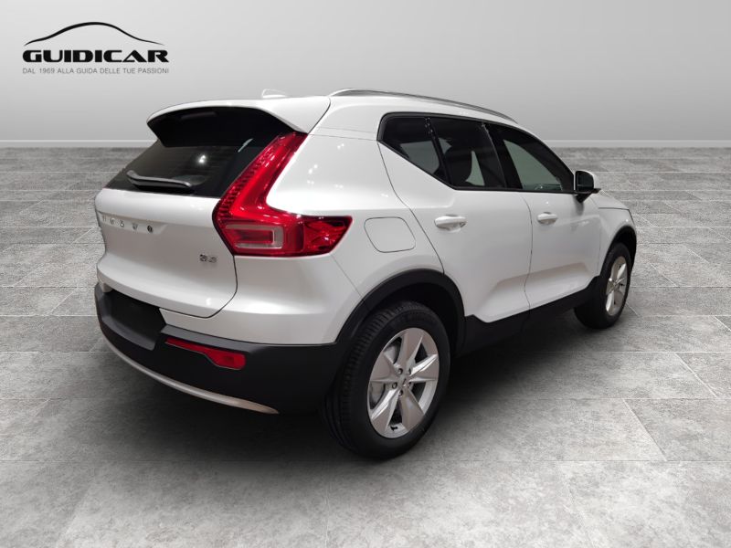 GuidiCar - VOLVO XC40 1 XC40 2.0 b3 Core auto Nuovo