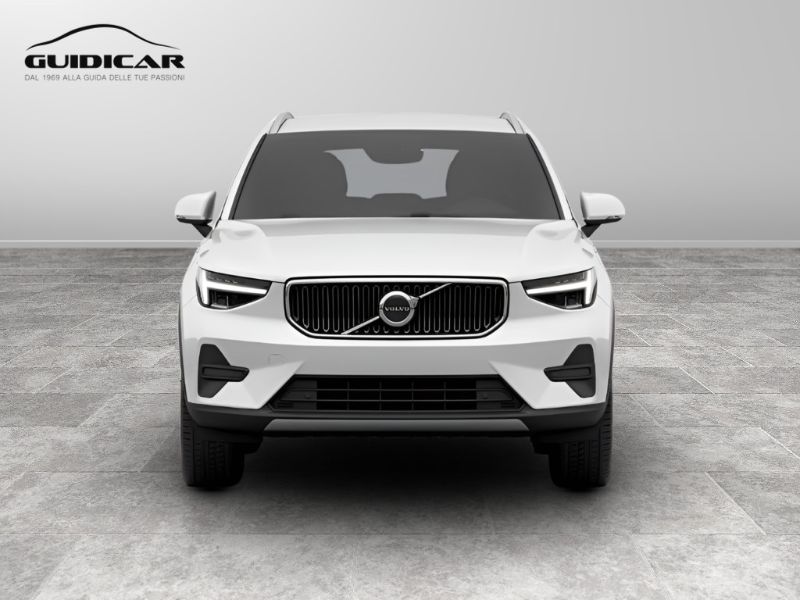 GuidiCar - VOLVO XC40 1 XC40 2.0 b3 Core auto Nuovo