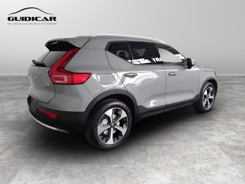 GuidiCar - VOLVO XC40 1 XC40 2.0 b3 Core auto Nuovo