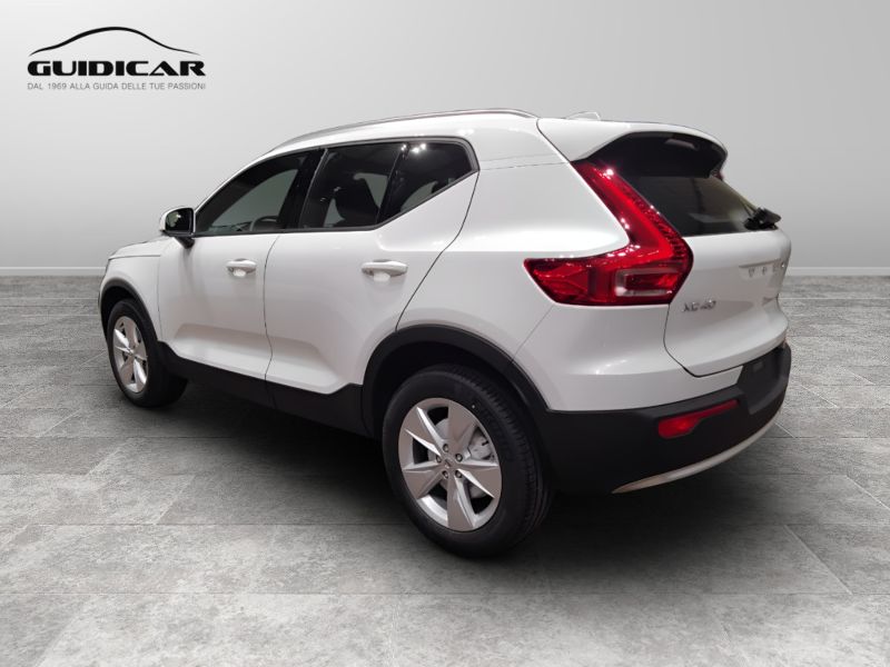 GuidiCar - VOLVO XC40 1 XC40 2.0 b3 Core auto Nuovo