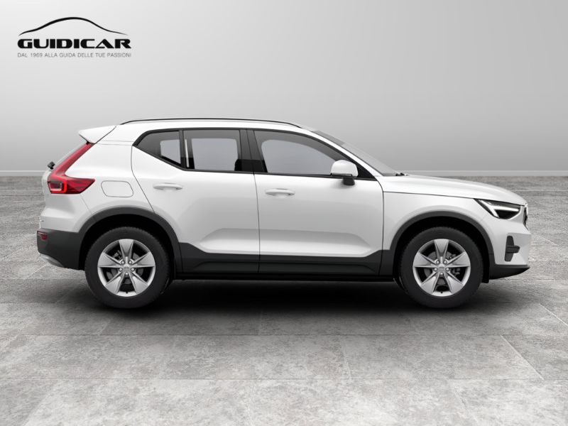 GuidiCar - VOLVO XC40 1 XC40 2.0 b3 Core auto Nuovo