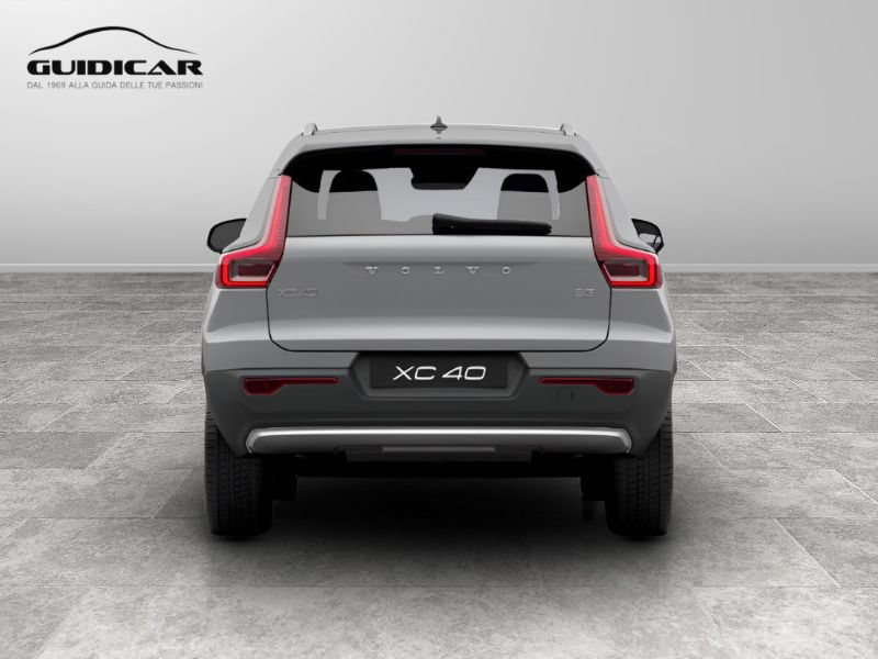 GuidiCar - VOLVO XC40 1 XC40 2.0 b3 Core auto Nuovo