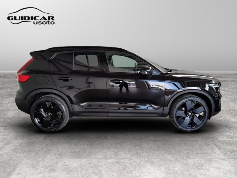 GuidiCar - VOLVO XC40 2024 XC40 2.0 b3 Plus Black Edition auto Aziendale