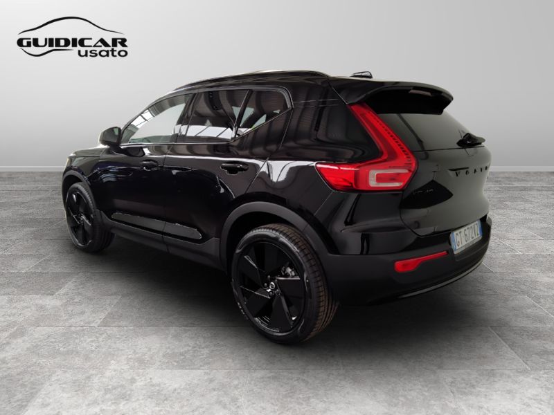 GuidiCar - VOLVO XC40 2024 XC40 2.0 b3 Plus Black Edition auto Aziendale