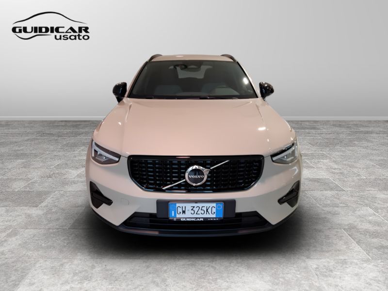 GuidiCar - VOLVO XC40 2024 XC40 2.0 b3 Plus Black Edition auto Aziendale