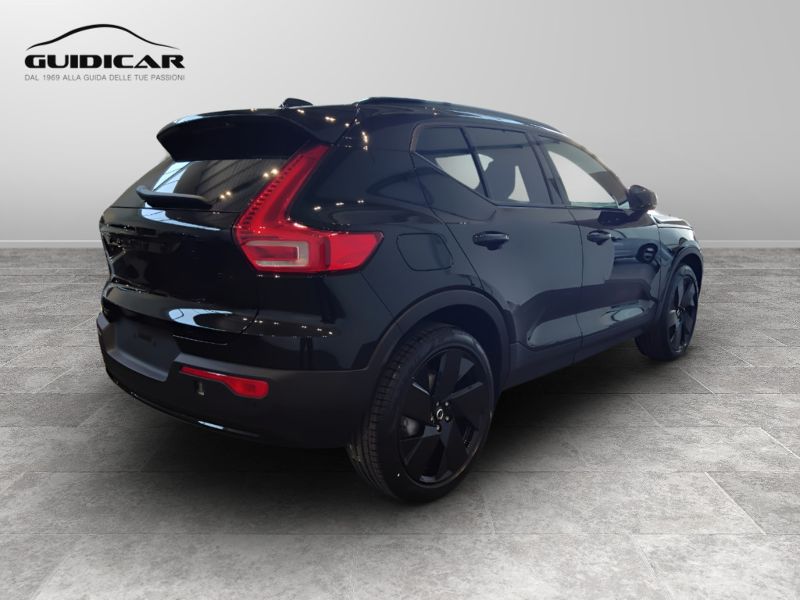 GuidiCar - VOLVO XC40 1 XC40 2.0 b3 Ultra Black Edition auto Nuovo