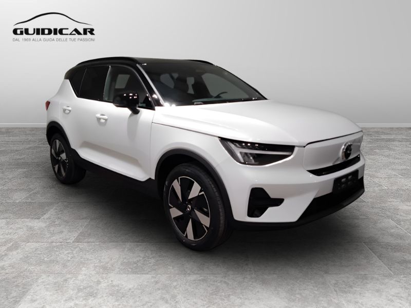 GuidiCar - VOLVO XC40 1 XC40 single motor extend.range Core rwd Nuovo