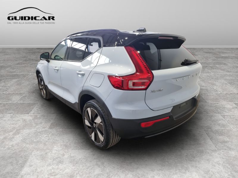 GuidiCar - VOLVO XC40 1 XC40 single motor extend.range Core rwd Nuovo