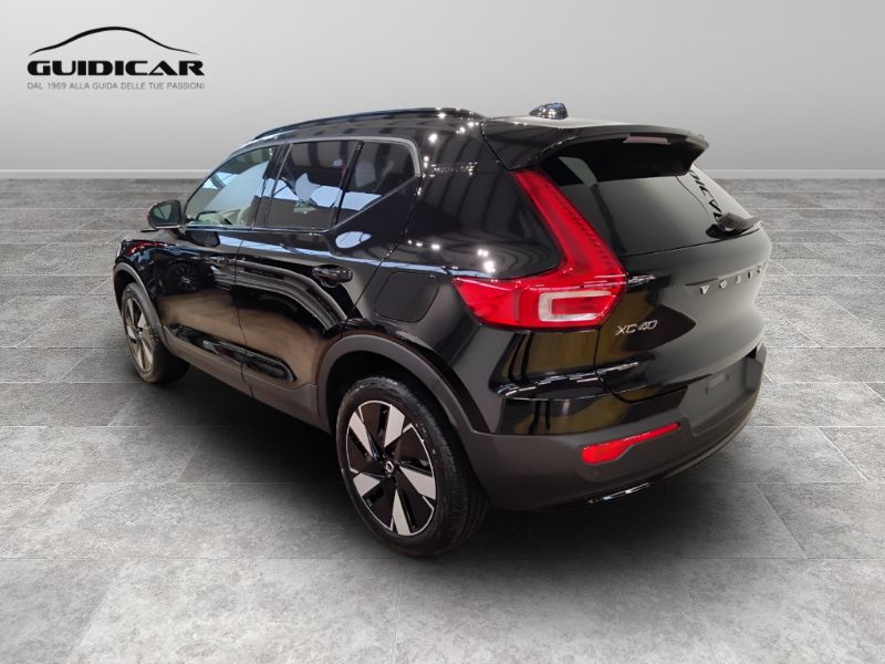 GuidiCar - VOLVO XC40 1 XC40 single motor extend.range Core rwd Nuovo