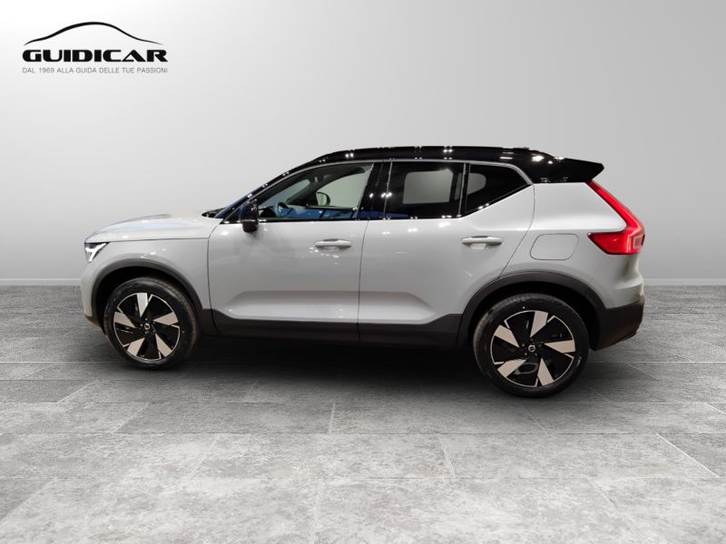 GuidiCar - VOLVO XC40 1 XC40 single motor extend.range Core rwd Nuovo