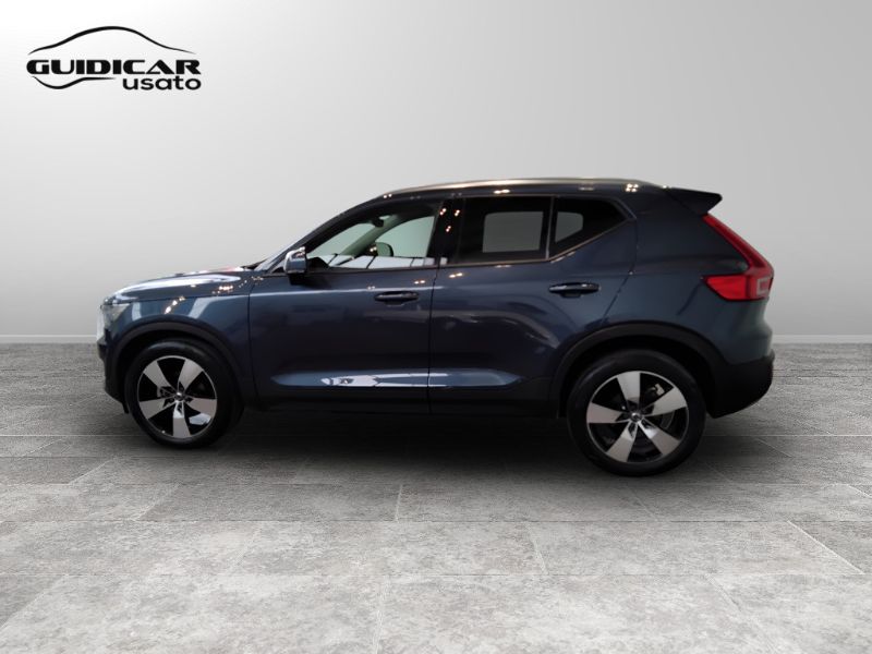 GuidiCar - VOLVO XC40 2021 XC40 1.5 t2 Momentum Core my21 Usato