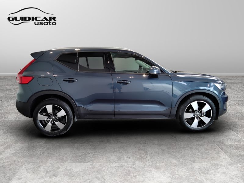 GuidiCar - VOLVO XC40 2021 XC40 1.5 t2 Momentum Core my21 Usato