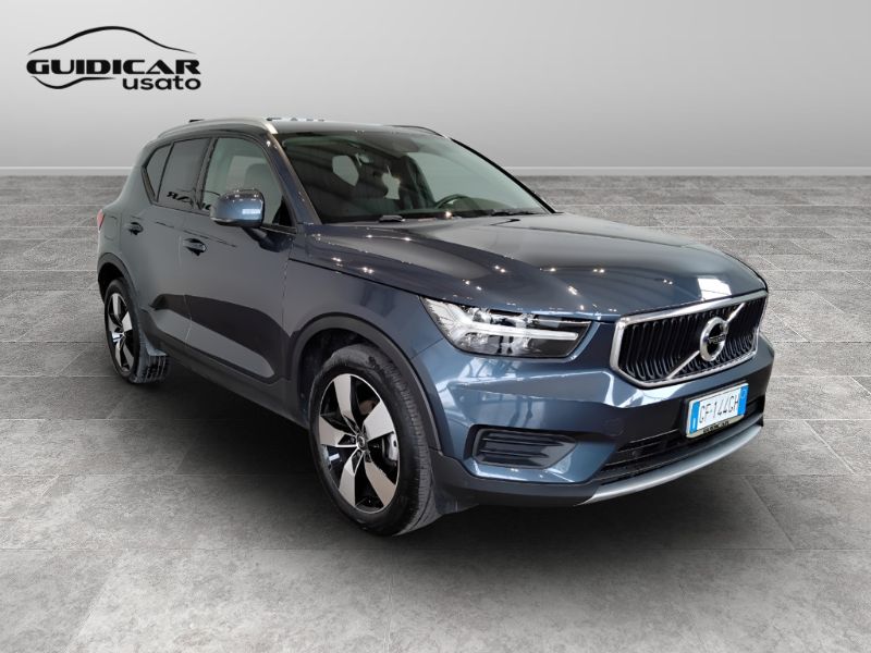 GuidiCar - VOLVO XC40 2021 XC40 1.5 t2 Momentum Core my21 Usato