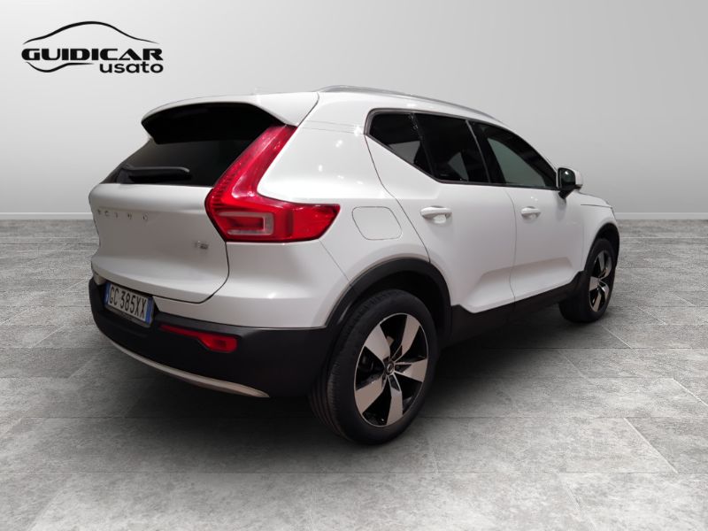 GuidiCar - VOLVO XC40 2020 XC40 1.5 t2 Momentum Pro auto my21 Usato