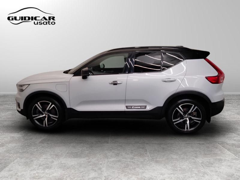 GuidiCar - VOLVO XC40 2020 XC40 1.5 T5 plug-in-hybrid R-design auto my21 Usato