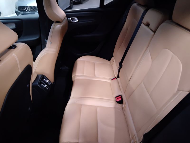 GuidiCar - VOLVO XC40 2019 XC40 2.0 D3 Inscription geartronic my20 Usato