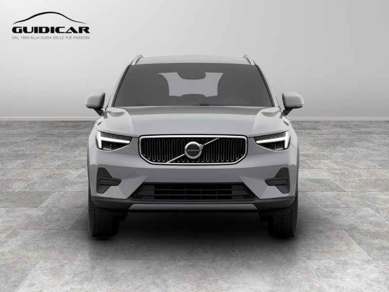 GuidiCar - VOLVO XC40 1 XC40 Core B4 AUT Nuovo