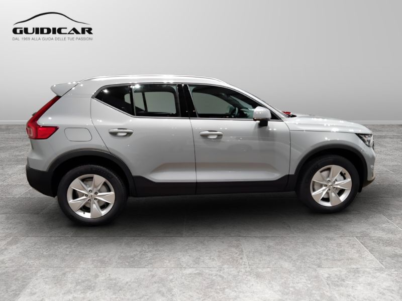 GuidiCar - VOLVO XC40 1 XC40 Core B4 AUT Nuovo