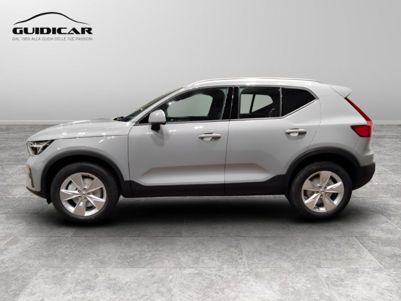 GuidiCar - VOLVO XC40 1 XC40 Core B4 AUT Nuovo