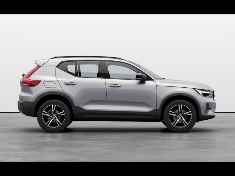 GuidiCar - VOLVO XC40 1 XC40 PLUS DARK B3 AUT Nuovo